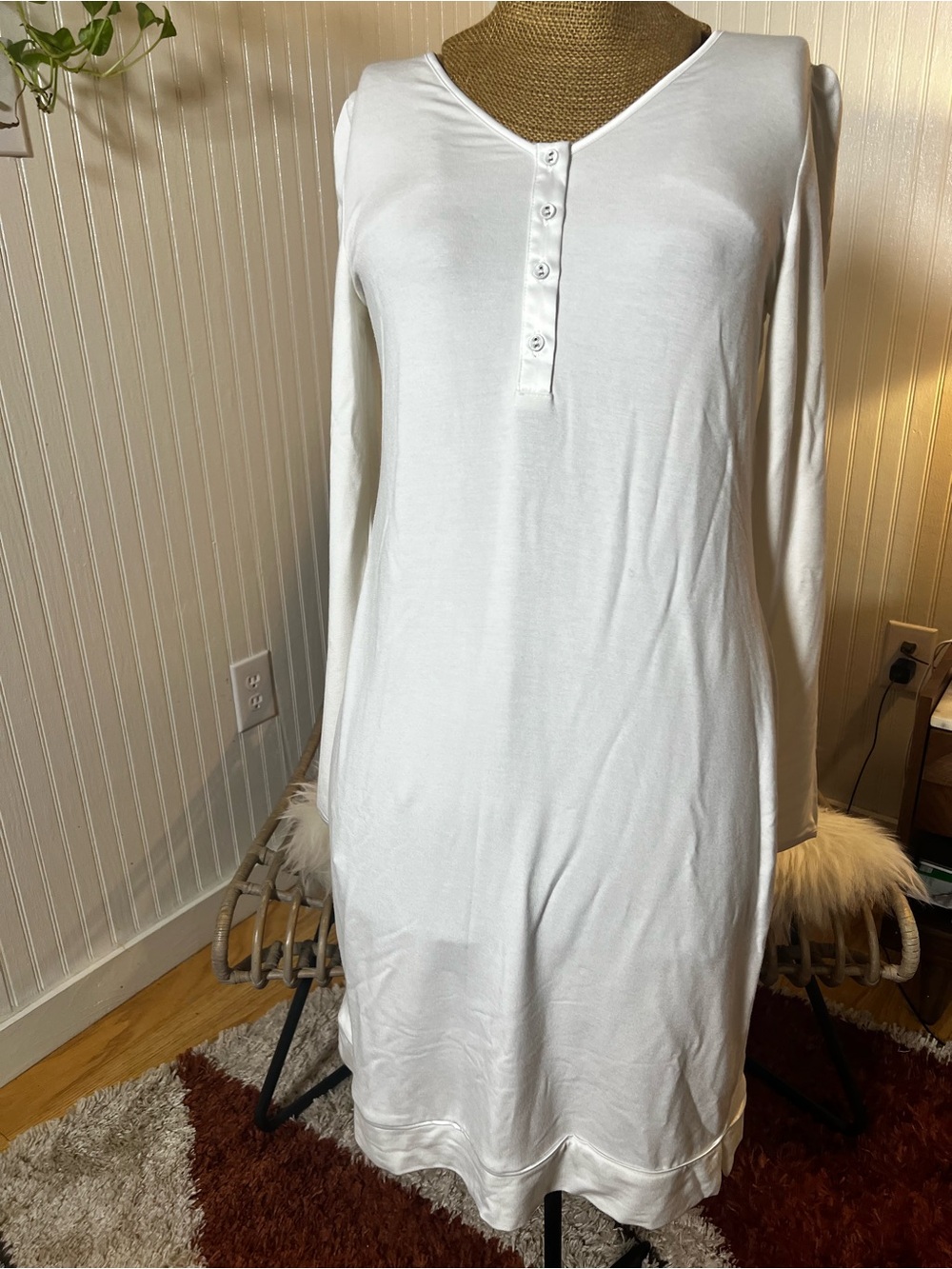 Women's laPerla designer White Button-Front Long Sleeve sleep Dress